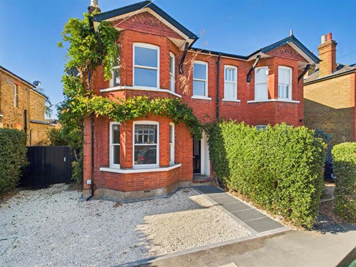 5 Bedroom House To Rent In Winchester Road, Walton-On-Thames, KT12