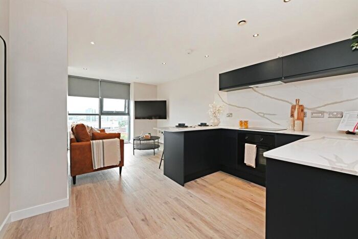 Studio To Rent In , West One Panorama, City Centre, S1