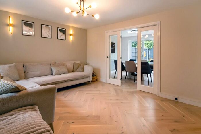4 Bedroom Detached House For Sale In Hambleton Close, Long Eaton, Nottingham, NG10