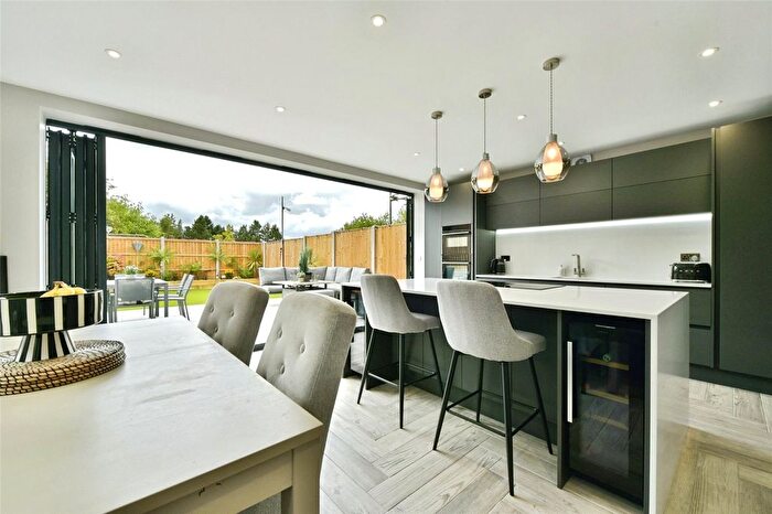 4 Bedroom Detached House For Sale In Fox Lane, Sheffield, South Yorkshire, S12
