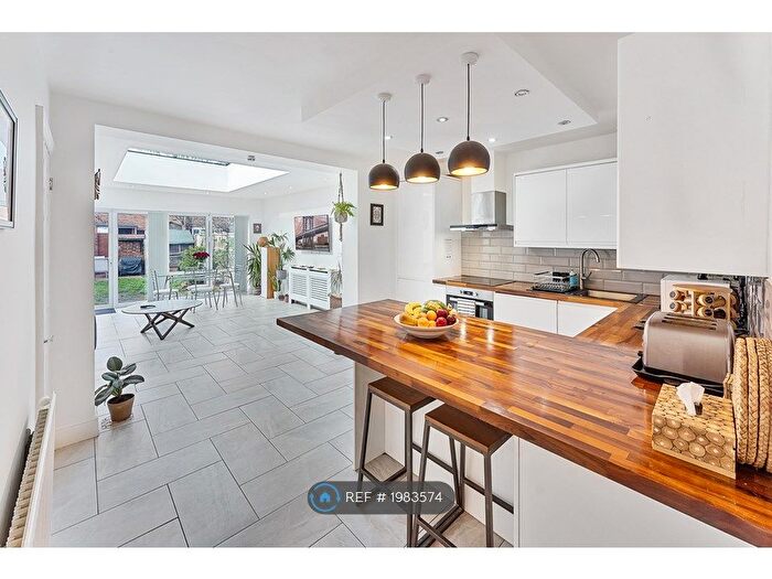 3 Bedroom Terraced House To Rent In Keir Hardie Way, Barking, IG11