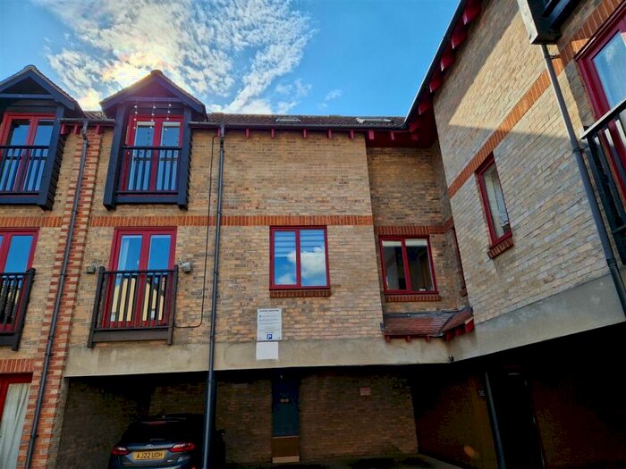 1 Bedroom Flat To Rent In St Georges Court, Huntingdon, PE29