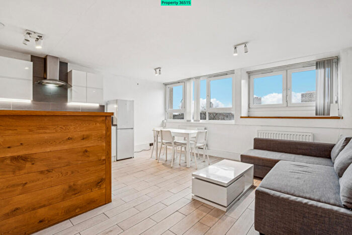 4 Bedroom Flat To Rent In Badric Court, Yelverton Road, London, SW11