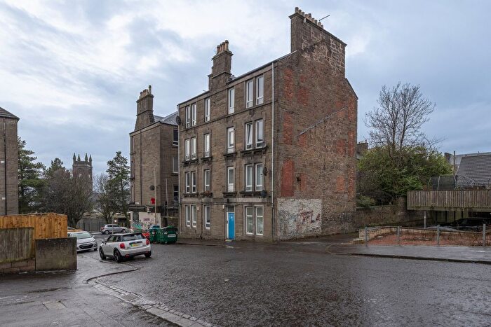 4 Bedroom Flat For Sale In Erskine Street, Dundee, DD4