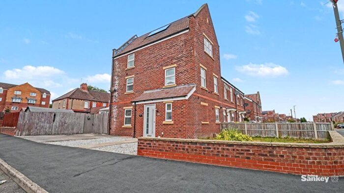 4 Bedroom End Of Terrace House For Sale In Church Drive, Shirebrook, NG20