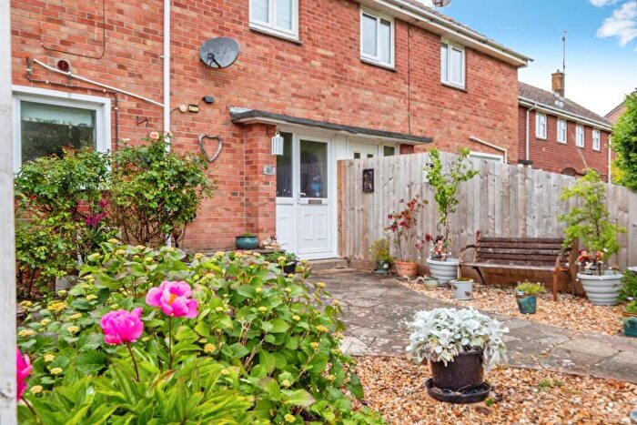 3 Bedroom Terraced House For Sale In Cobham Drive, Weymouth, DT4
