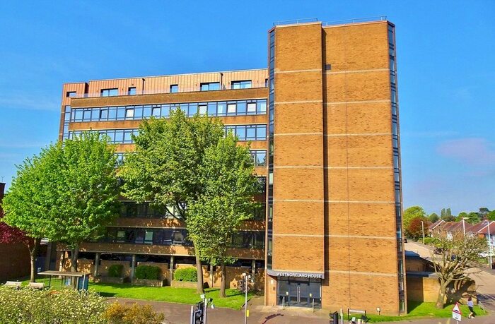 1 Bedroom Flat To Rent In Strand Parade, Goring-By-Sea, Worthing, West Sussex, BN12