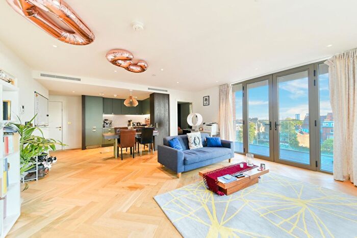 2 Bedroom Flat For Sale In Orwell Building, West Hampstead Square, NW6