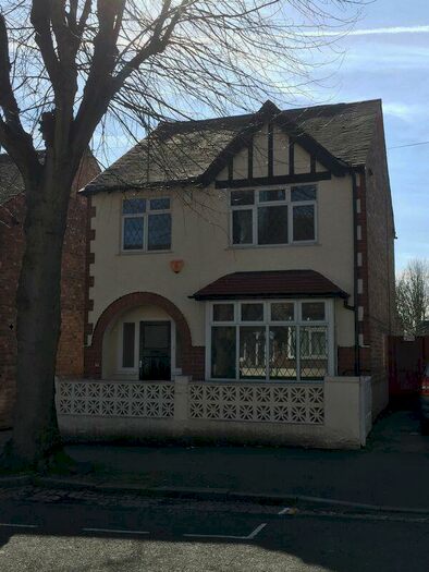 7 Bedroom House Of Multiple Occupation To Rent In Harrington Drive, Nottingham, NG7