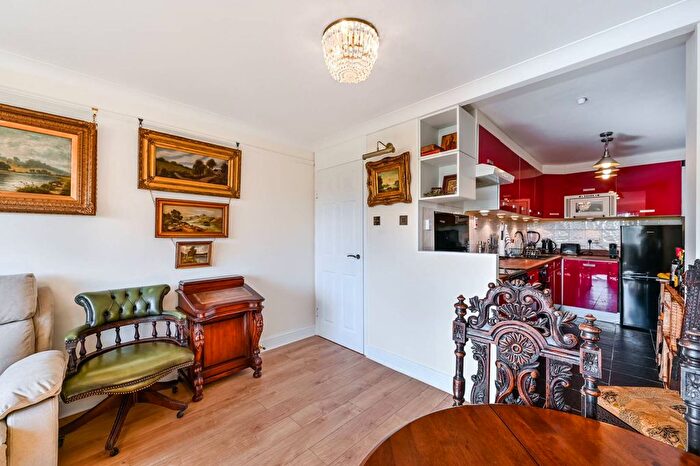 1 Bedroom Flat For Sale In Lilestone Street, St John's Wood, London, NW8