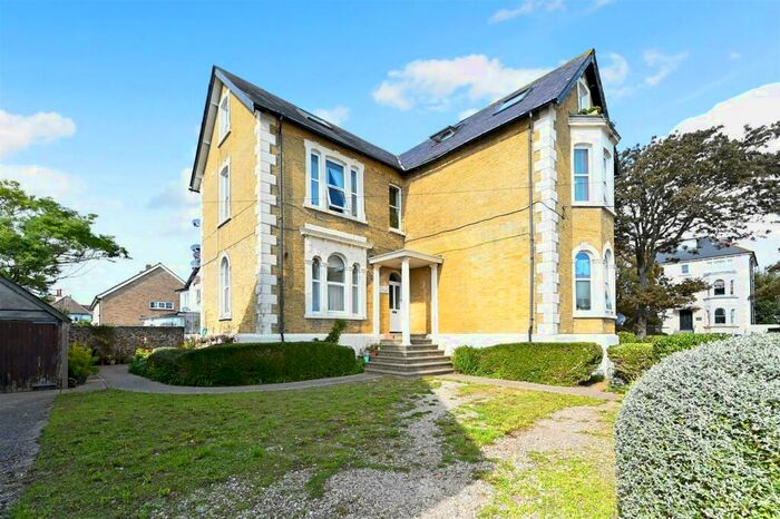 1 Bedroom Apartment To Rent In Norfolk Square, Bognor Regis, PO21