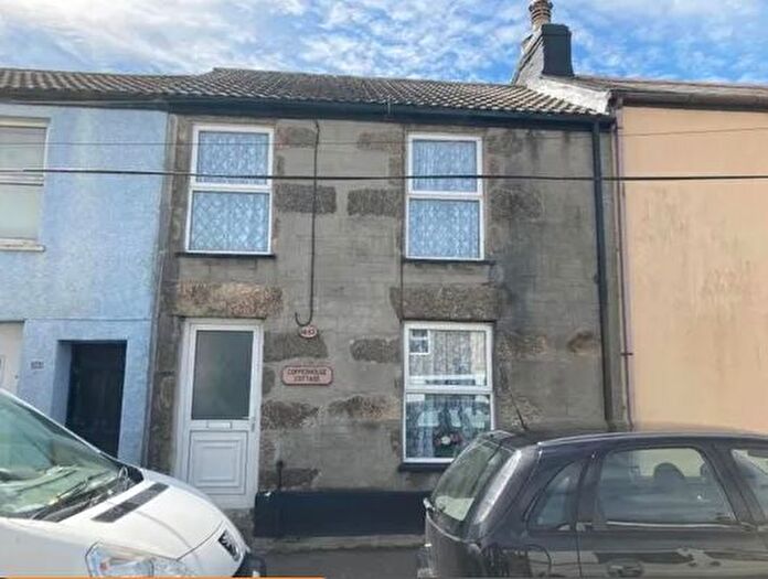 3 Bedroom Property To Rent In St. Johns Street, Hayle, TR27