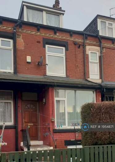 2 Bedroom Terraced House To Rent In Cross Flatts Parade, Leeds, LS11