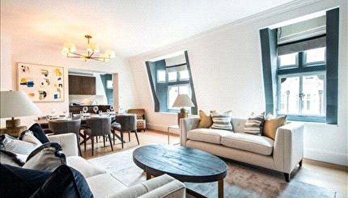 3 Bedroom Property To Rent In Duke Street, London, W1K