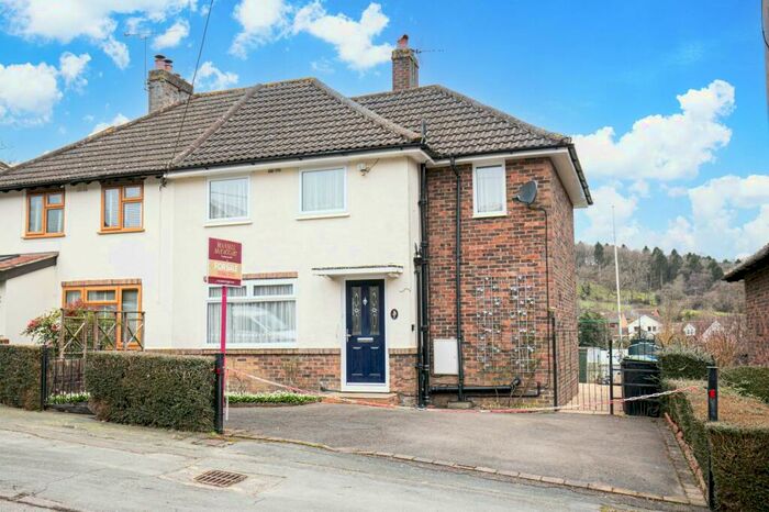 3 Bedroom Semi-Detached House For Sale In Hamsey Road, Sharpthorne, RH19