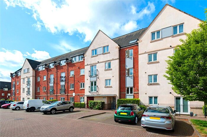 2 Bedroom Flat To Rent In Academy Place, Isleworth, TW7