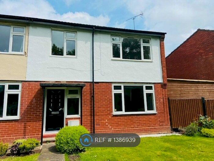 3 Bedroom Semi-Detached House To Rent In Cheyney Walk, Crewe, CW2