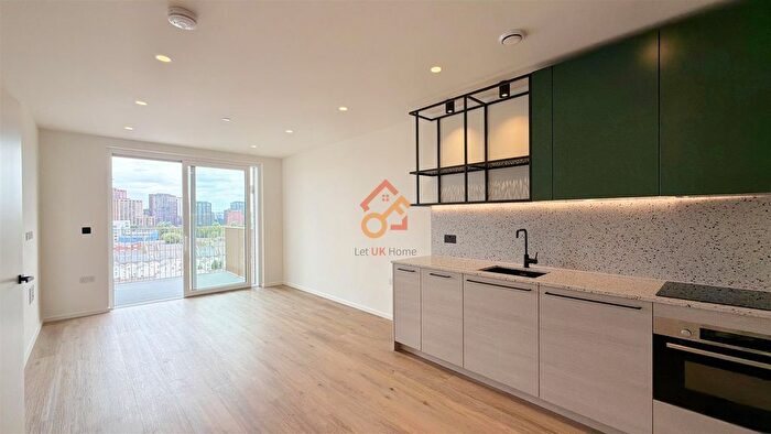 1 Bedroom Flat To Rent In Sisal House, Lily Way, London, E14