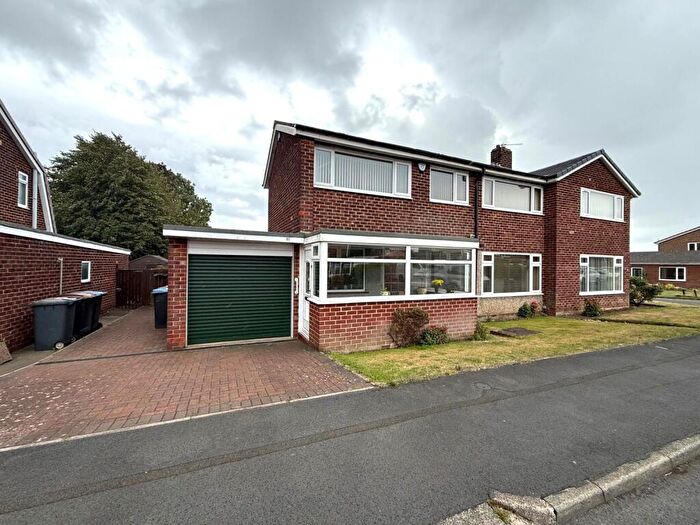 3 Bedroom Semi-Detached House For Sale In Hilda Park, Chester-Le-Street, DH2
