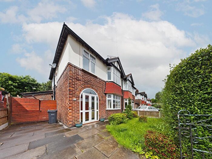 3 Bedroom Semi-Detached House To Rent In Sandileigh, Hoole, Chester, CH2