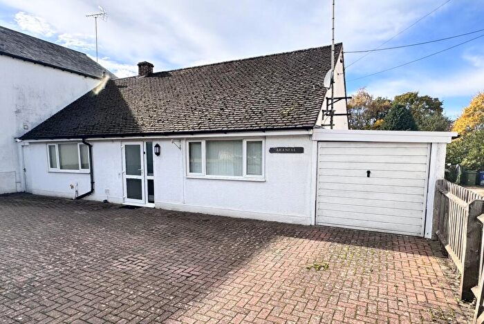 2 Bedroom Detached Bungalow For Sale In Barford Road, Bloxham, Banbury, OX15