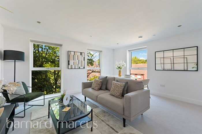 2 Bedroom Flat For Sale In Eldon Park, London, SE25