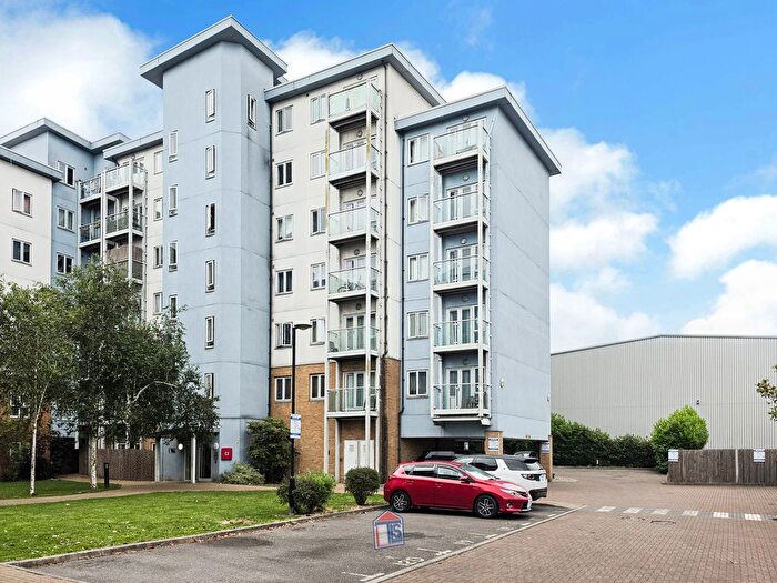 1 Bedroom Flat For Sale In Foundry Court, Mill Street, Slough, SL2
