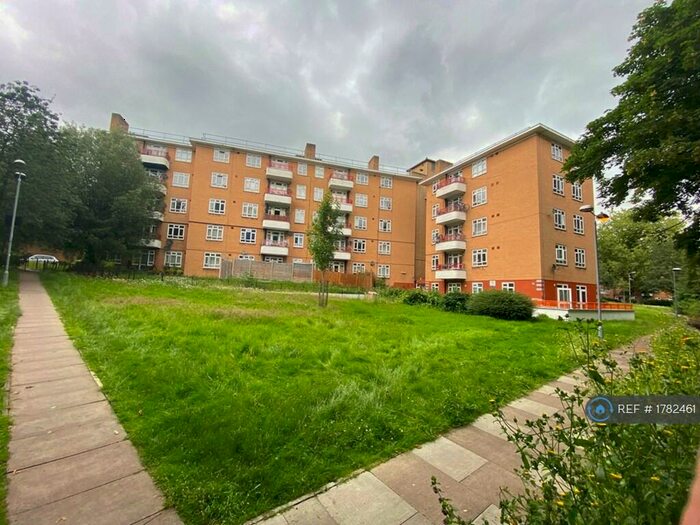 Studio To Rent In Holderness House, London, SE5