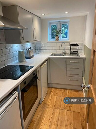 1 Bedroom Flat To Rent In Chorlton Cum Hardy, Manchester, M21