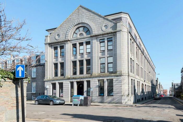 1 Bedroom Flat To Rent In Dee Street, City Centre, Aberdeen, AB11