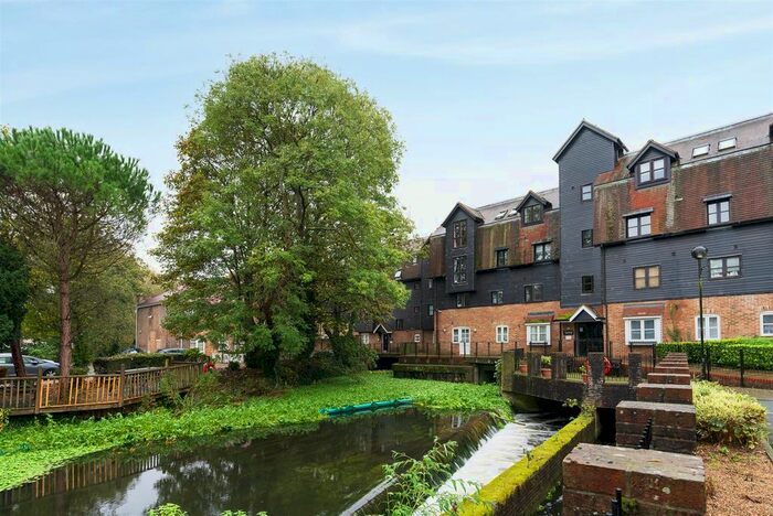 2 Bedroom Flat To Rent In Thorney Mill Road, West Drayton, UB7