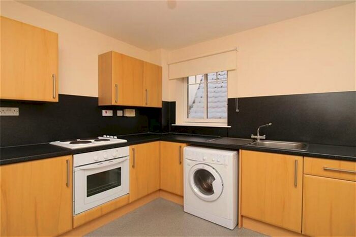 2 Bedroom Flat To Rent In Westport, EH1