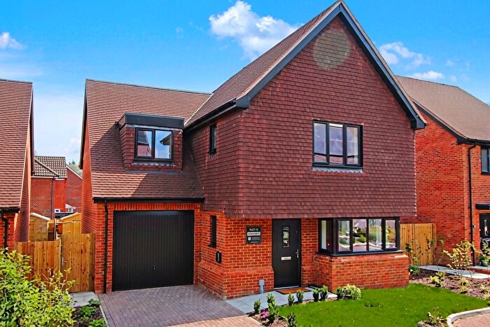 4 Bedroom Detached House For Sale In Abbey Way, Willesborough, TN24