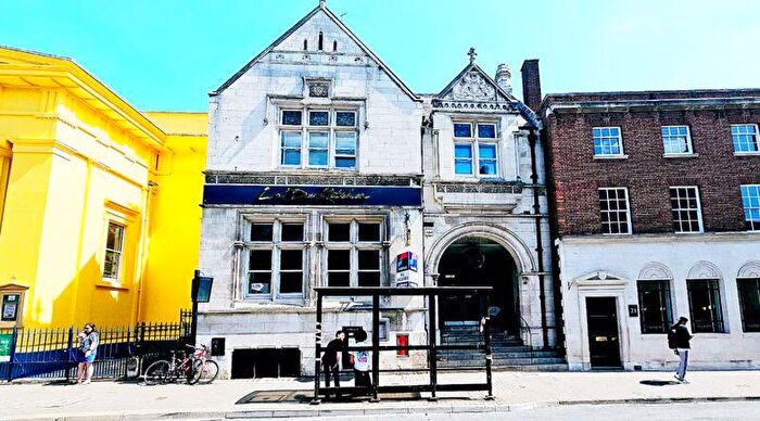 Flat For Sale In Broad Street, Hereford, HR4