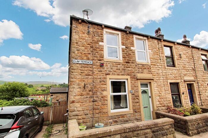 3 Bedroom End Of Terrace House For Sale In Gale, Littleborough, OL15