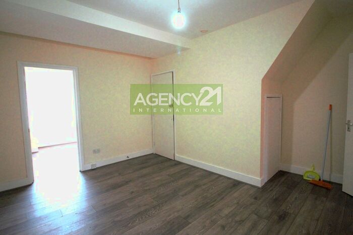 1 Bedroom Flat To Rent In Skelton Lane, Leyton, E10