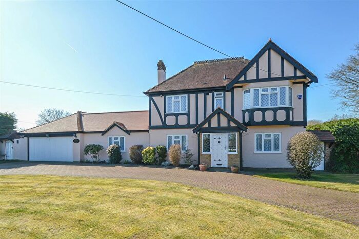3 Bedroom Detached House For Sale In Little Warley Hall Lane, Little Warley, Brentwood, CM13