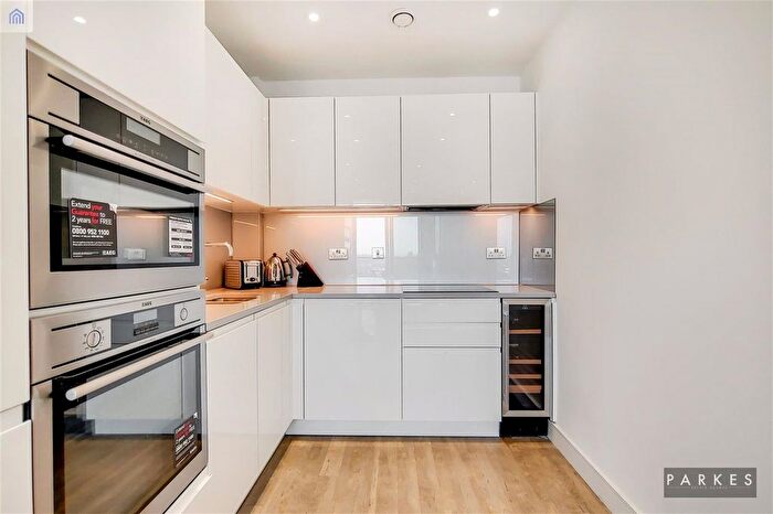 1 Bedroom Flat To Rent In Pinto Tower, Hebden Place, London, SW8