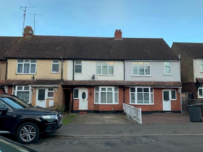 3 Bedroom Terraced House To Rent In Wordsworth Road, Luton LU4