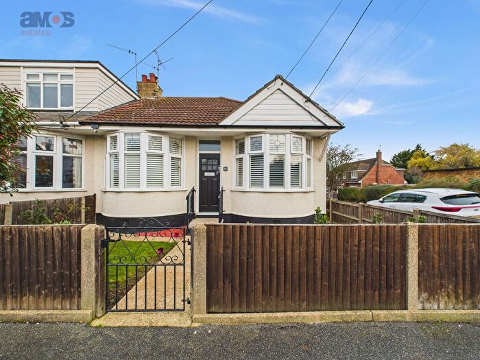 3 Bedroom Semi Detached Bungalow For Sale In Church Road, Hadleigh, Benfleet, Essex, SS7