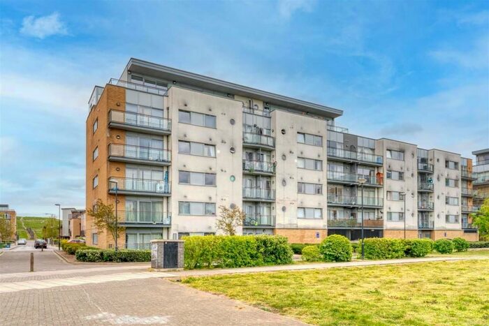 1 Bedroom Flat To Rent In Warrior Close, Thamsmead, London, SE28