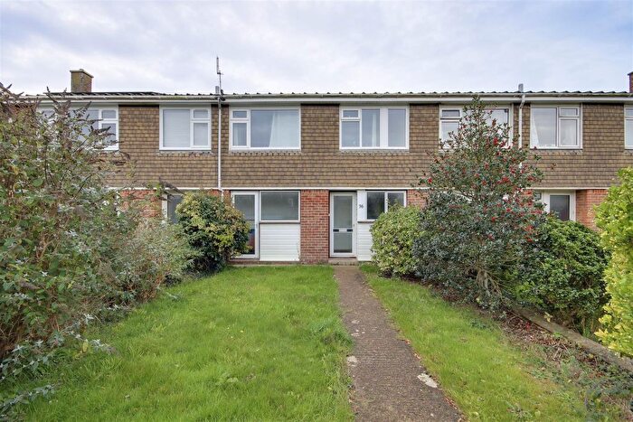 2 Bedroom Maisonette To Rent In Norfolk Gardens, Littlehampton, BN17