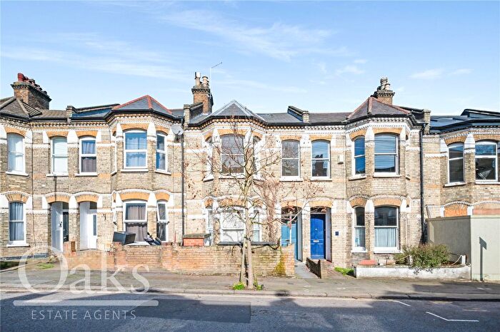 3 Bedroom Flat For Sale In Perran Road, Tulse Hill, SW2