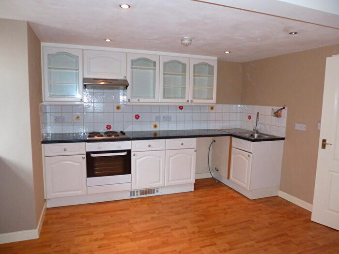 1 Bedroom Flat To Rent In Bf Windsor Road, Town Moor, DN2