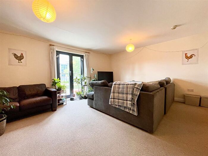 2 Bedroom Flat To Rent In White Star Place, Southampton, SO14