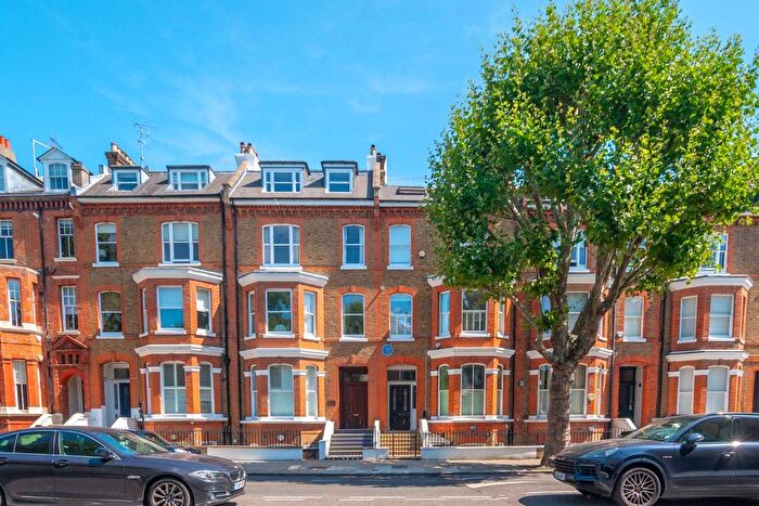 2 Bedroom Flat For Sale In Warrington Crescent, Little Venice, London, W9
