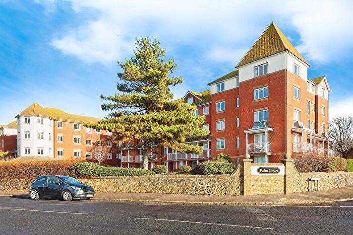 1 Bedroom Flat For Sale In Rowena Road, Westgate-On-Sea, CT8