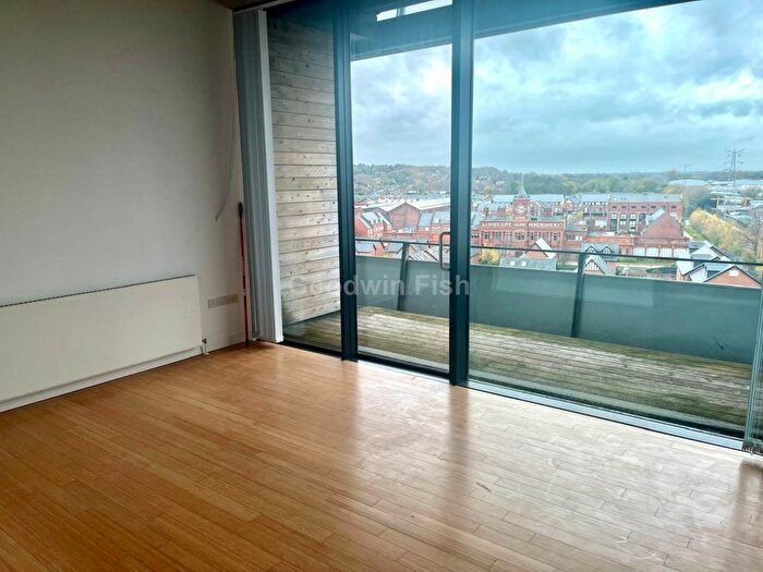 2 Bedroom Flat To Rent In Woodfield Road, Altrincham, WA14