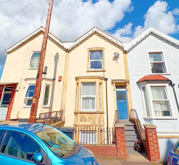 2 Bedroom Maisonette For Sale In Bathwell Road, Totterdown, Bristol, BS4
