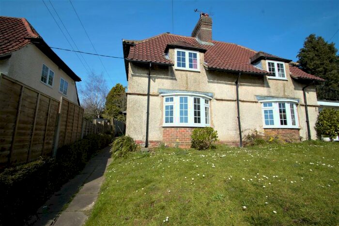 2 Bedroom Cottage To Rent In Church Road, Steep, Petersfield, GU32